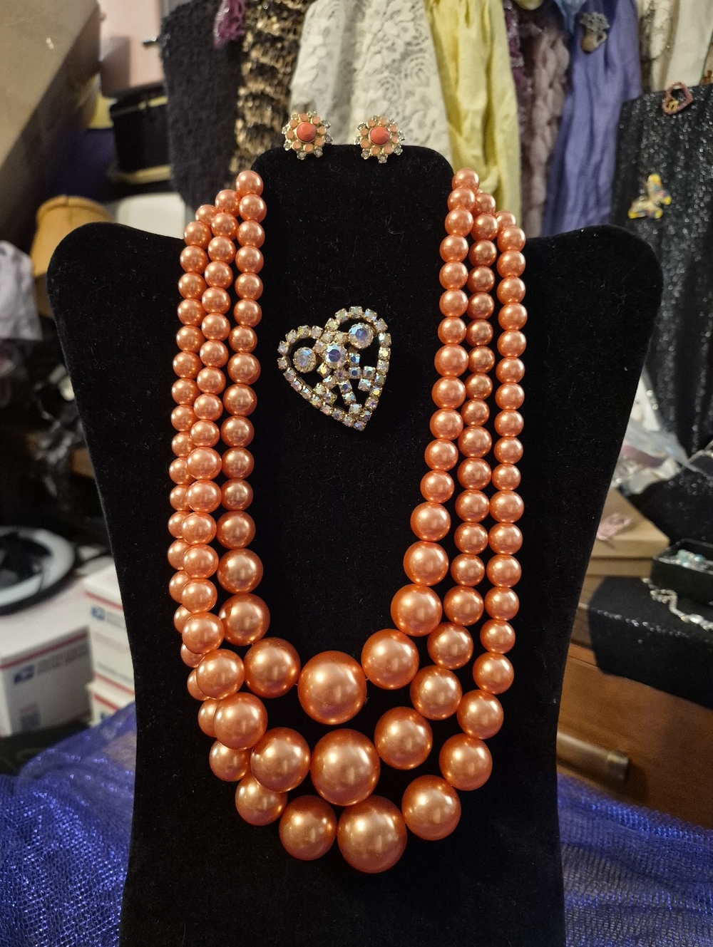 Vintage Tangerine 3-Strand Pearl Set & Rhinestone Heart Brooch